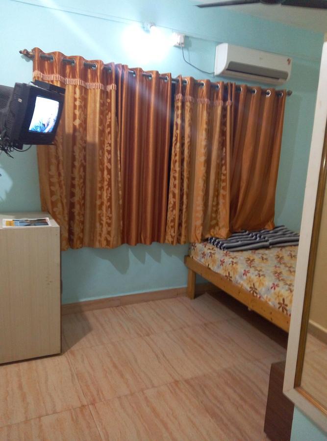 Om Shree Bed And Breakfast Harihareshwar Rum bild